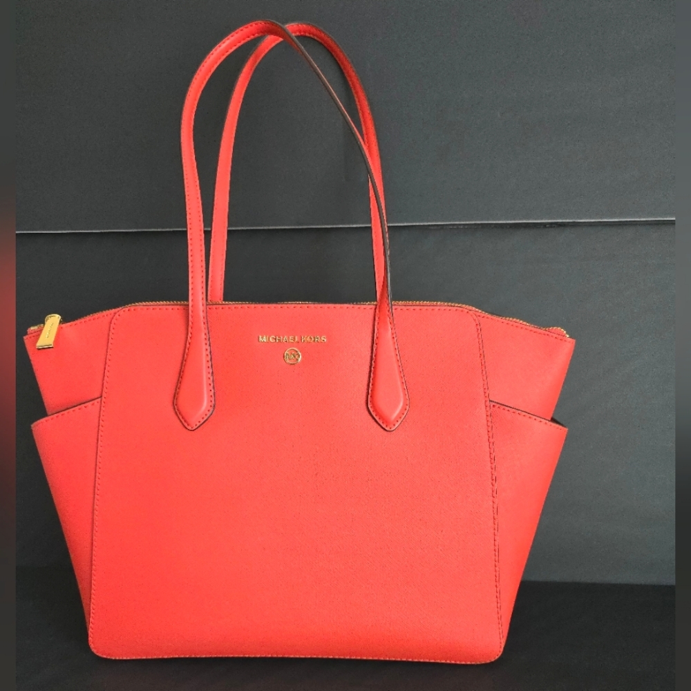 Michael Kors Marilyn Medium Saffiano Leather Tote Bag